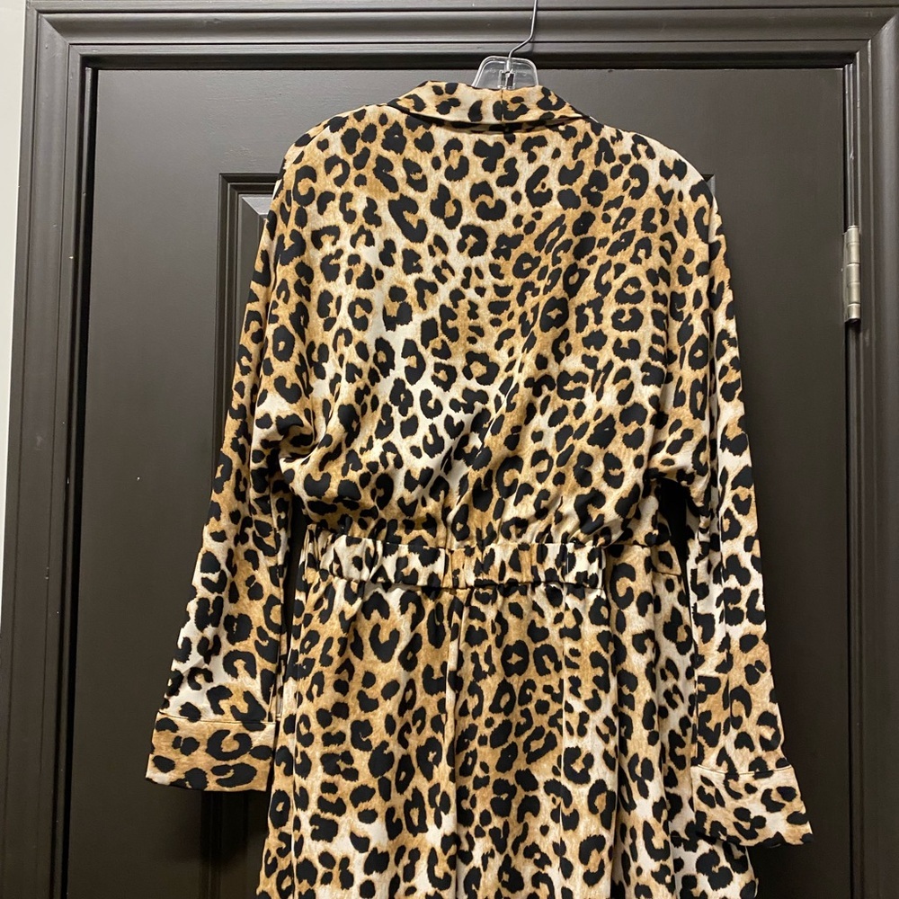 Dress Forum Romper. NWT - Picture 4 of 8